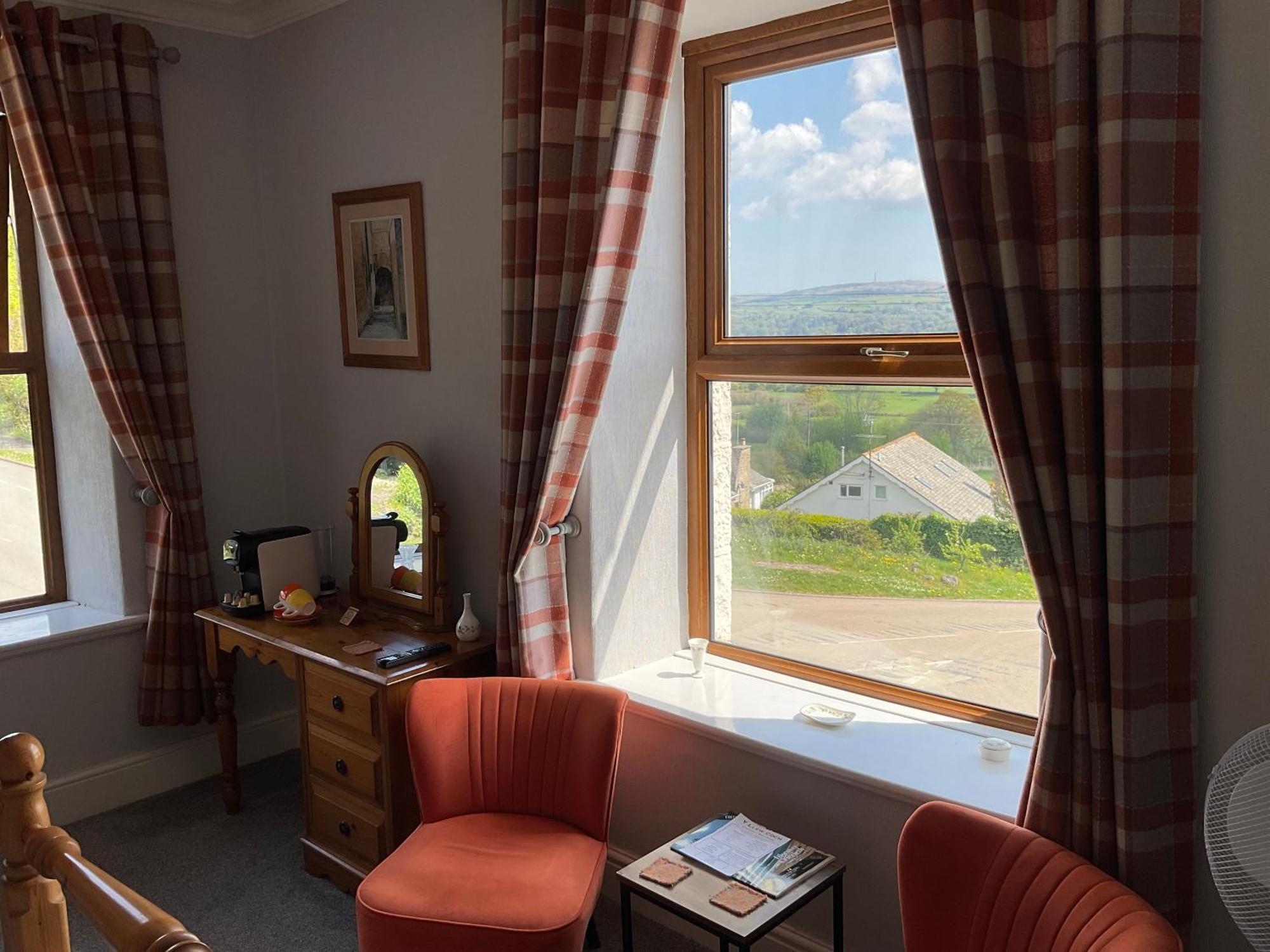 Y Llew Coch Bed & Breakfast Conwy Exterior photo